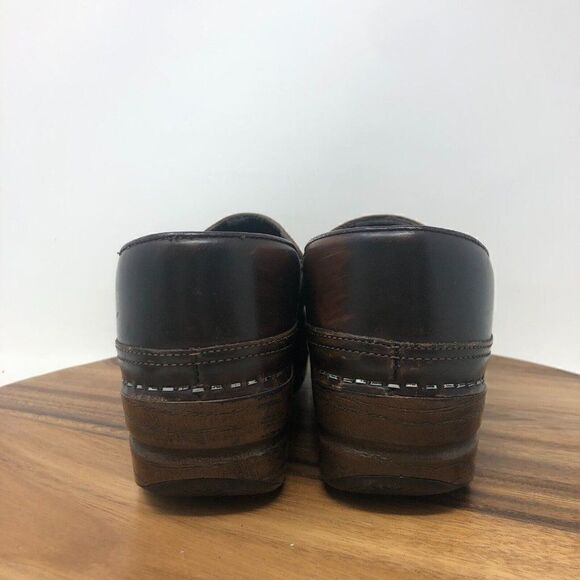 Dansko Phoebe Brown Leather Professional Clogs Shoes Women's 38 EU / 7.5-8 US - Picture 4 of 10